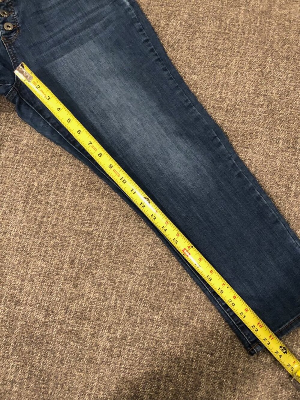 !iT. Claire Curvy Skinny Capri Jeans, Size 10 - Picture 3 of 10